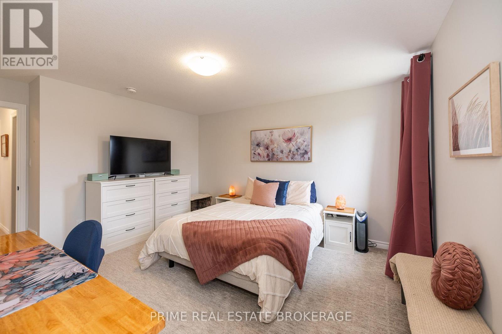 2 Macleod Court, West Elgin, Ontario  N0L 2P0 - Photo 20 - X12895390