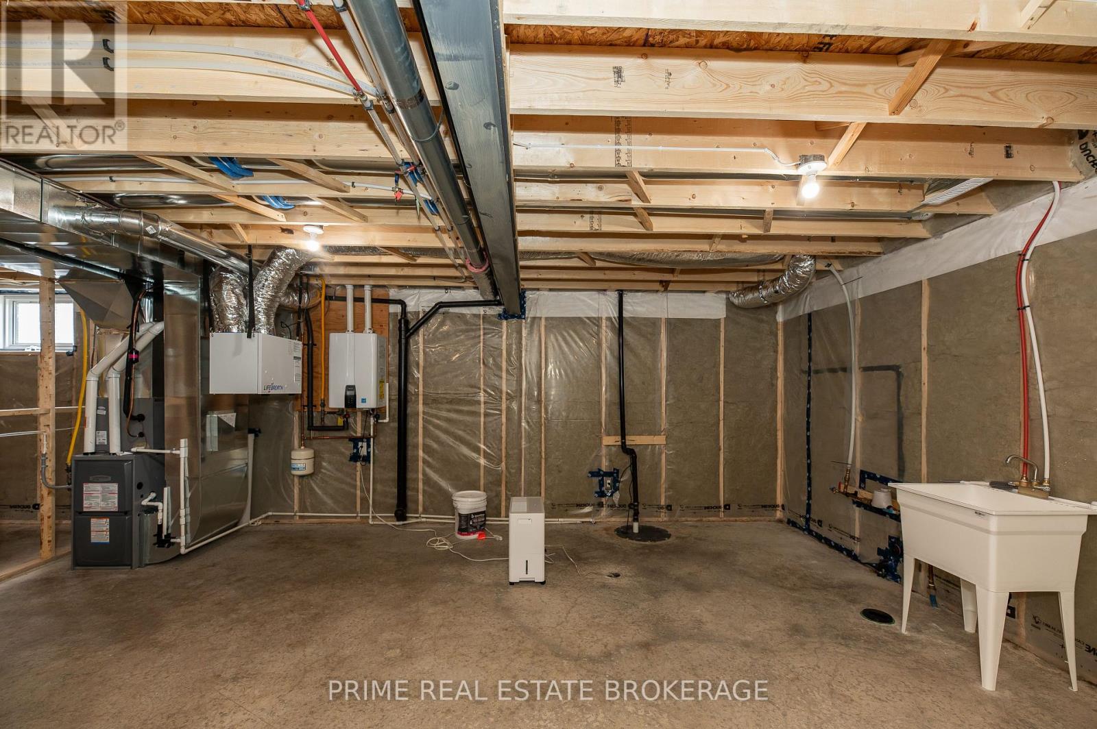 2 Macleod Court, West Elgin, Ontario  N0L 2P0 - Photo 29 - X12895390