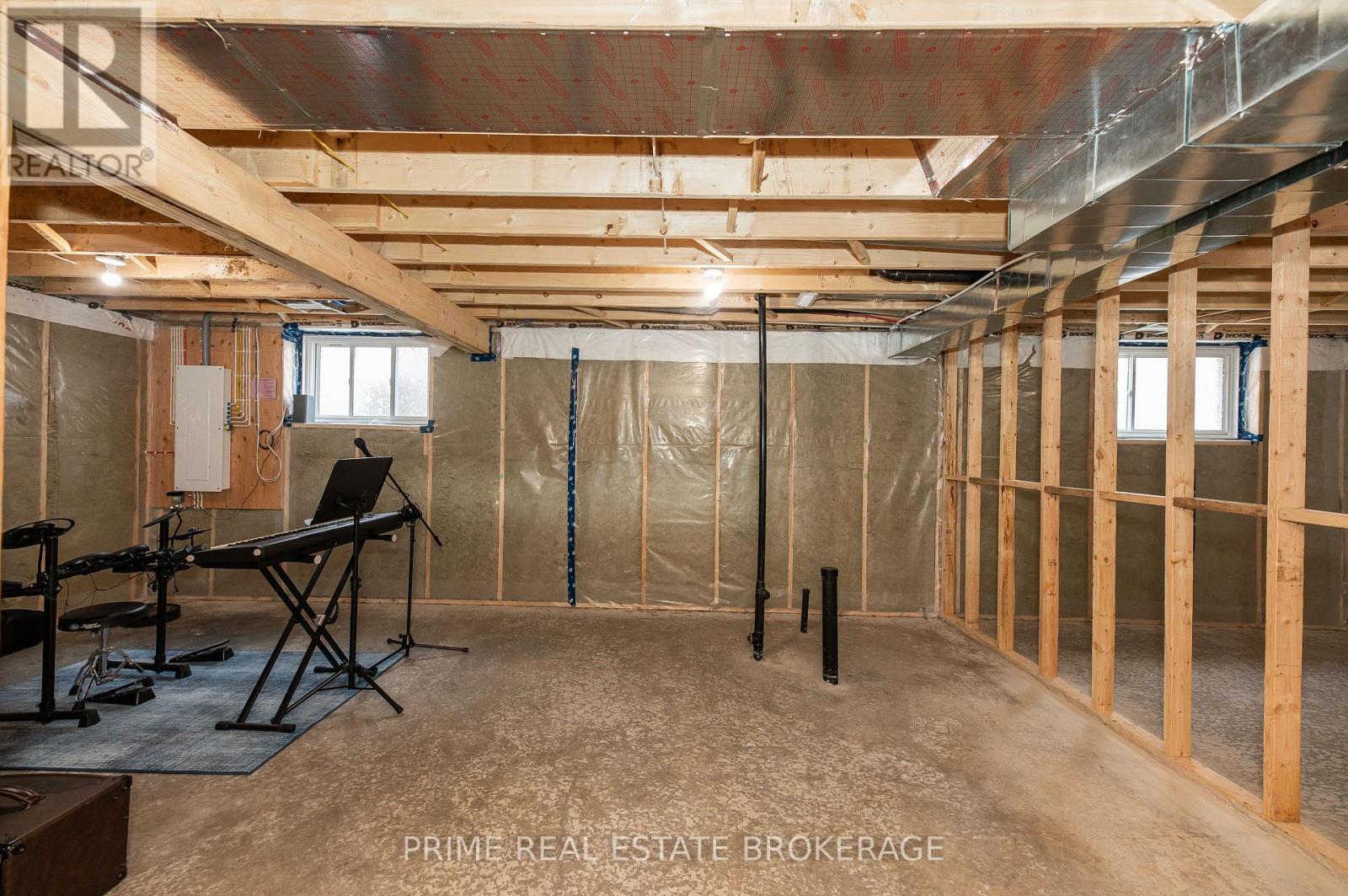 2 Macleod Court, West Elgin, Ontario  N0L 2P0 - Photo 30 - X12895390