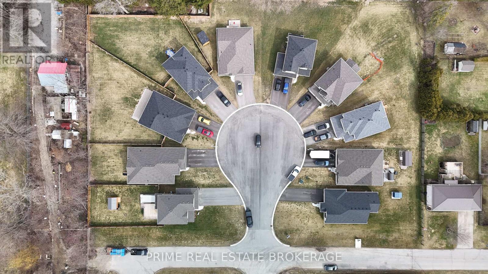 2 Macleod Court, West Elgin, Ontario  N0L 2P0 - Photo 36 - X12895390