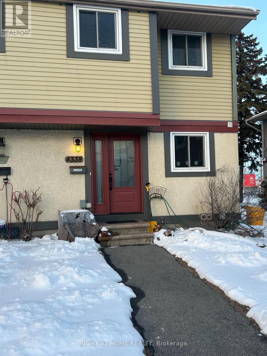 4338 MEADOWVALE LANE, Ottawa, Ontario