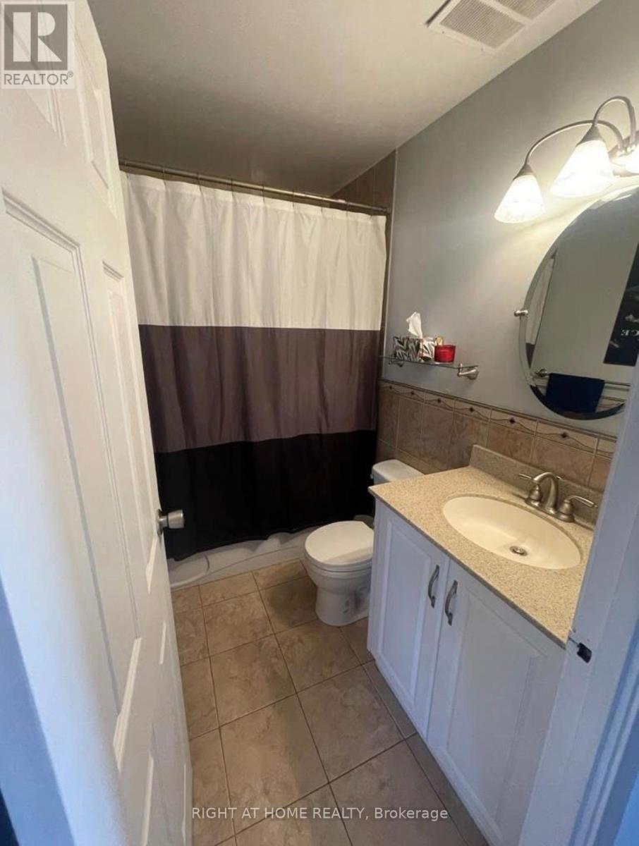 4338 Meadowvale Lane, Ottawa, Ontario  K1B 5A2 - Photo 14 - X12895238