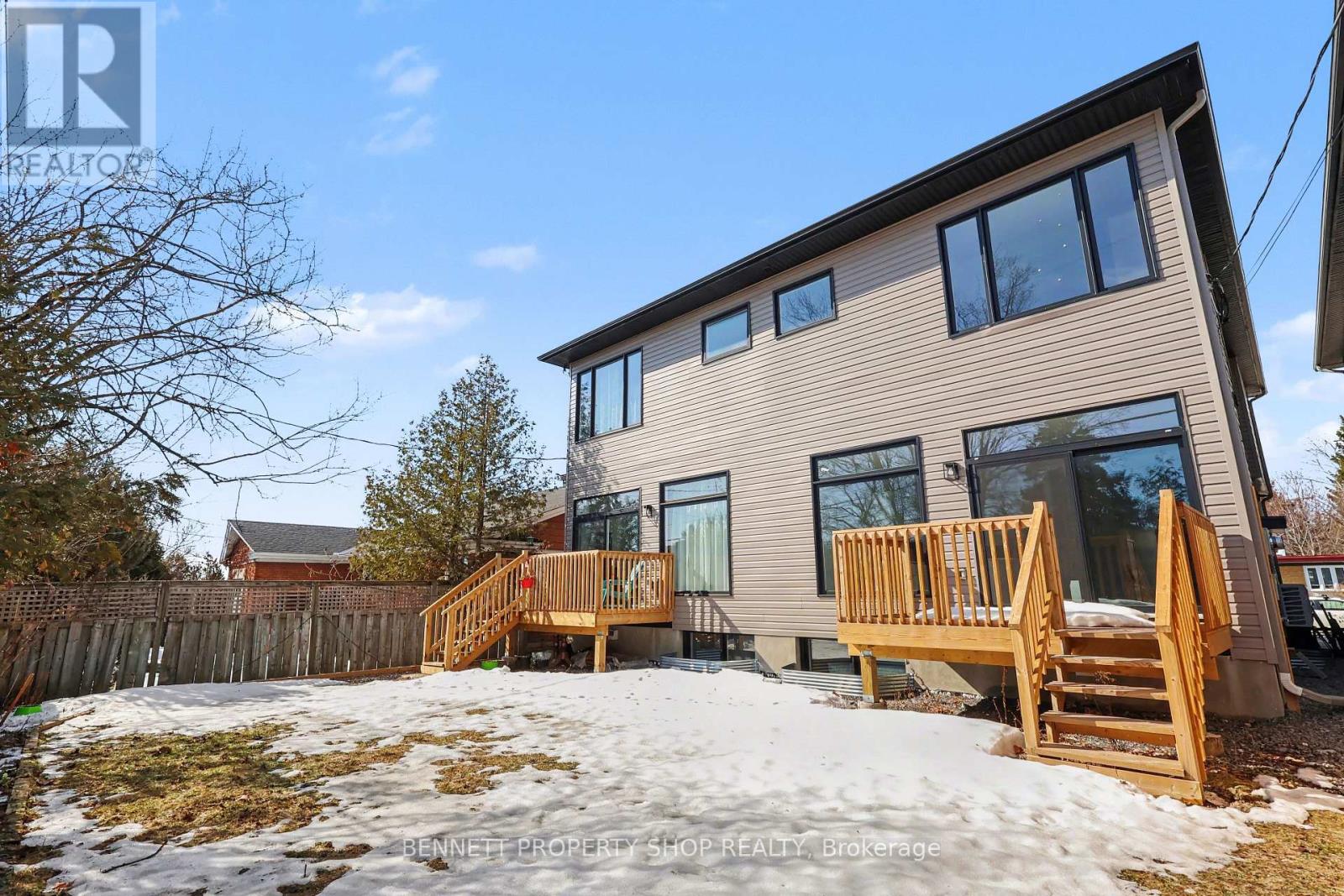 137 Duford Street, Ottawa, Ontario  K1L 6Z5 - Photo 15 - X12895410