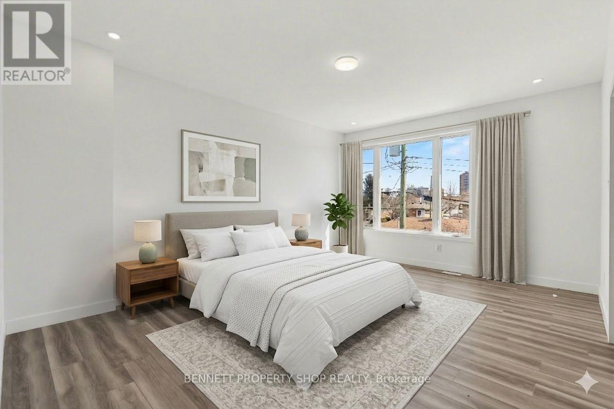 137 Duford Street, Ottawa, Ontario  K1L 6Z5 - Photo 4 - X12895410