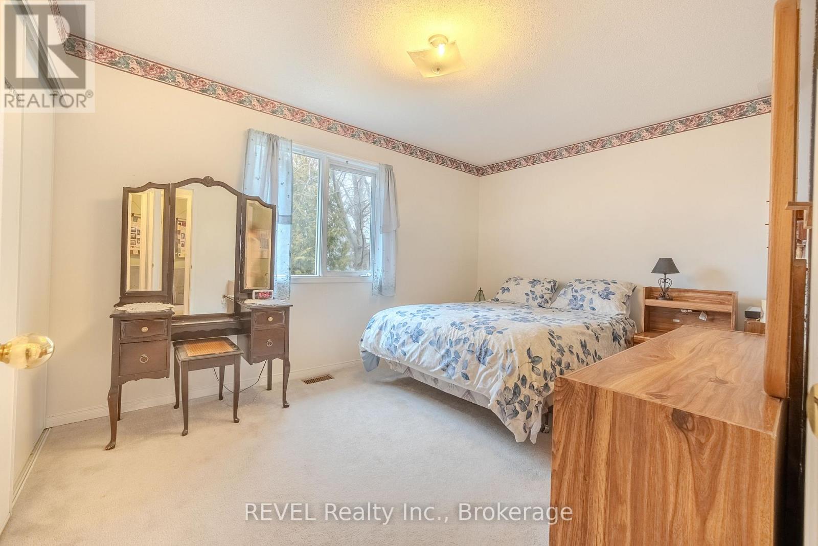 86 Madison Court W, Welland (N. Welland), Ontario  L3C 7G1 - Photo 13 - X12895298