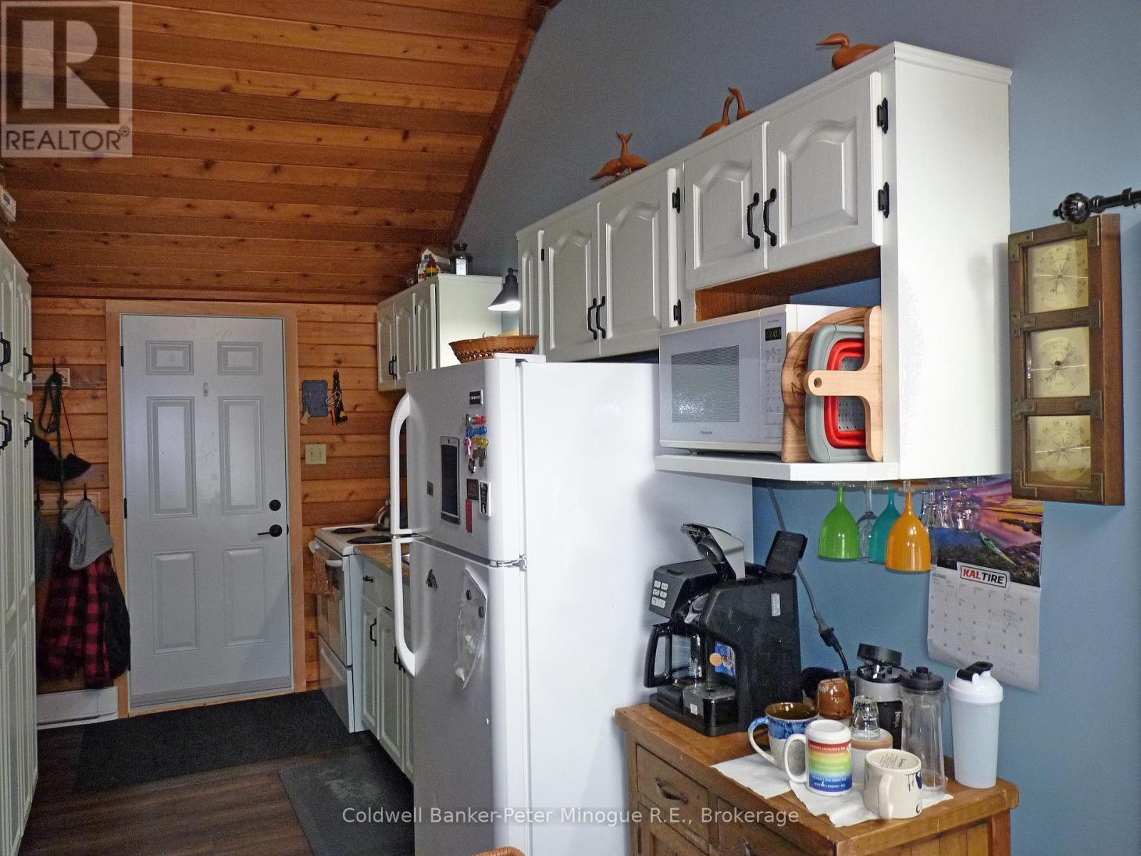 2261 Peninsula Road, North Bay, Ontario  P1B 8G4 - Photo 18 - X12895248