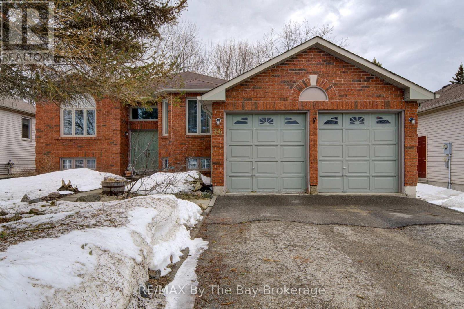 26 BROUWER CRESCENT, Wasaga Beach, Ontario