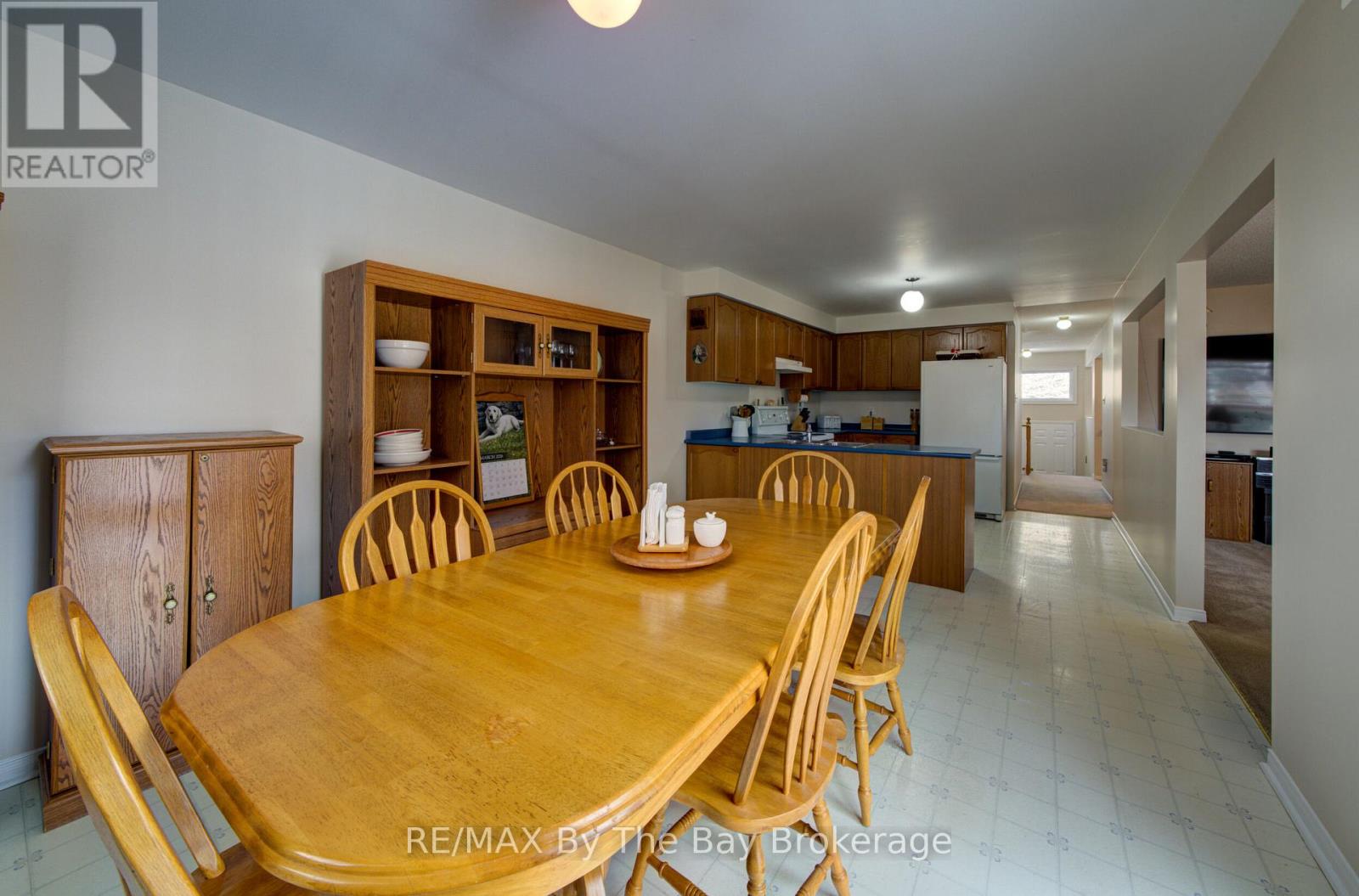 26 Brouwer Crescent, Wasaga Beach, Ontario  L9Z 1L8 - Photo 10 - S12895220