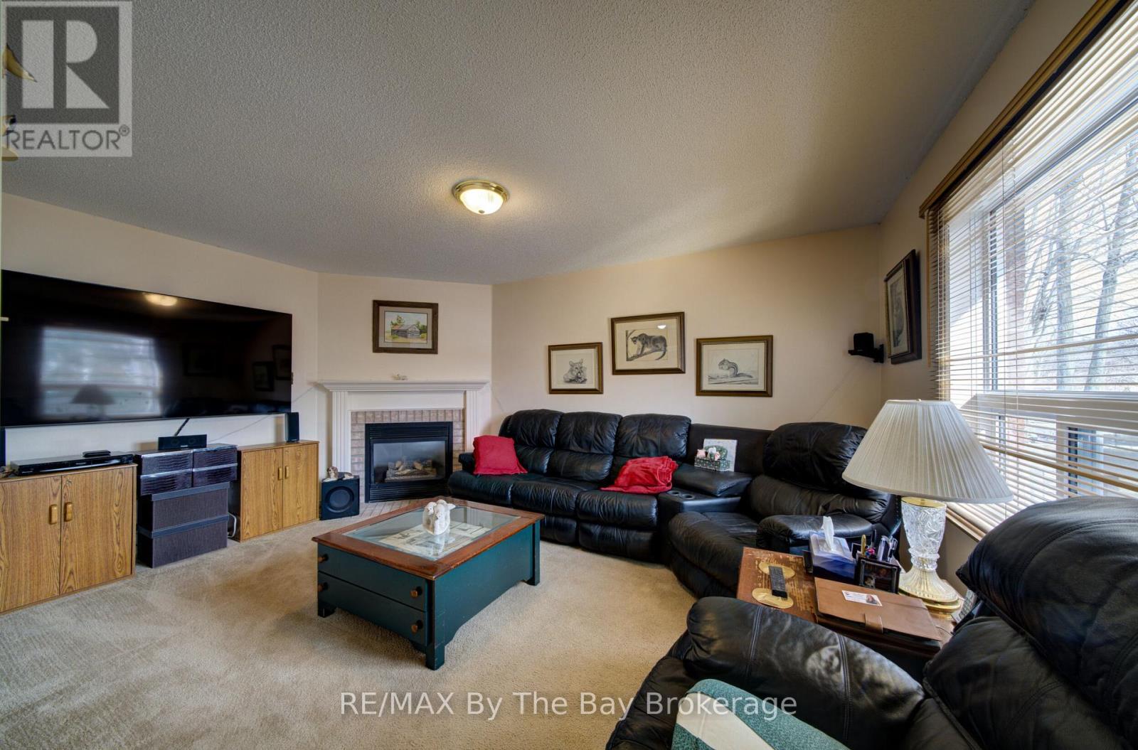 26 Brouwer Crescent, Wasaga Beach, Ontario  L9Z 1L8 - Photo 12 - S12895220