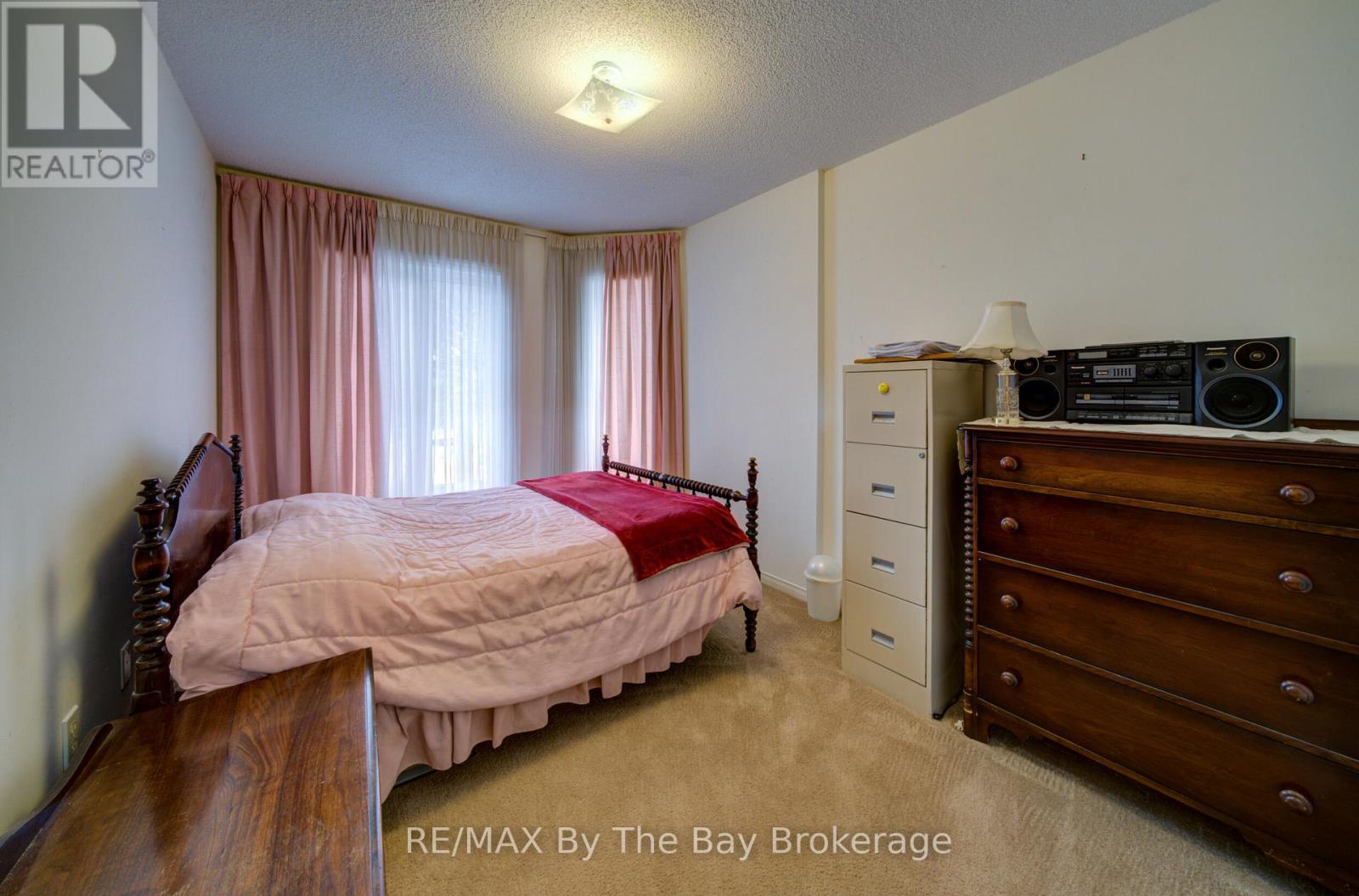 26 Brouwer Crescent, Wasaga Beach, Ontario  L9Z 1L8 - Photo 18 - S12895220