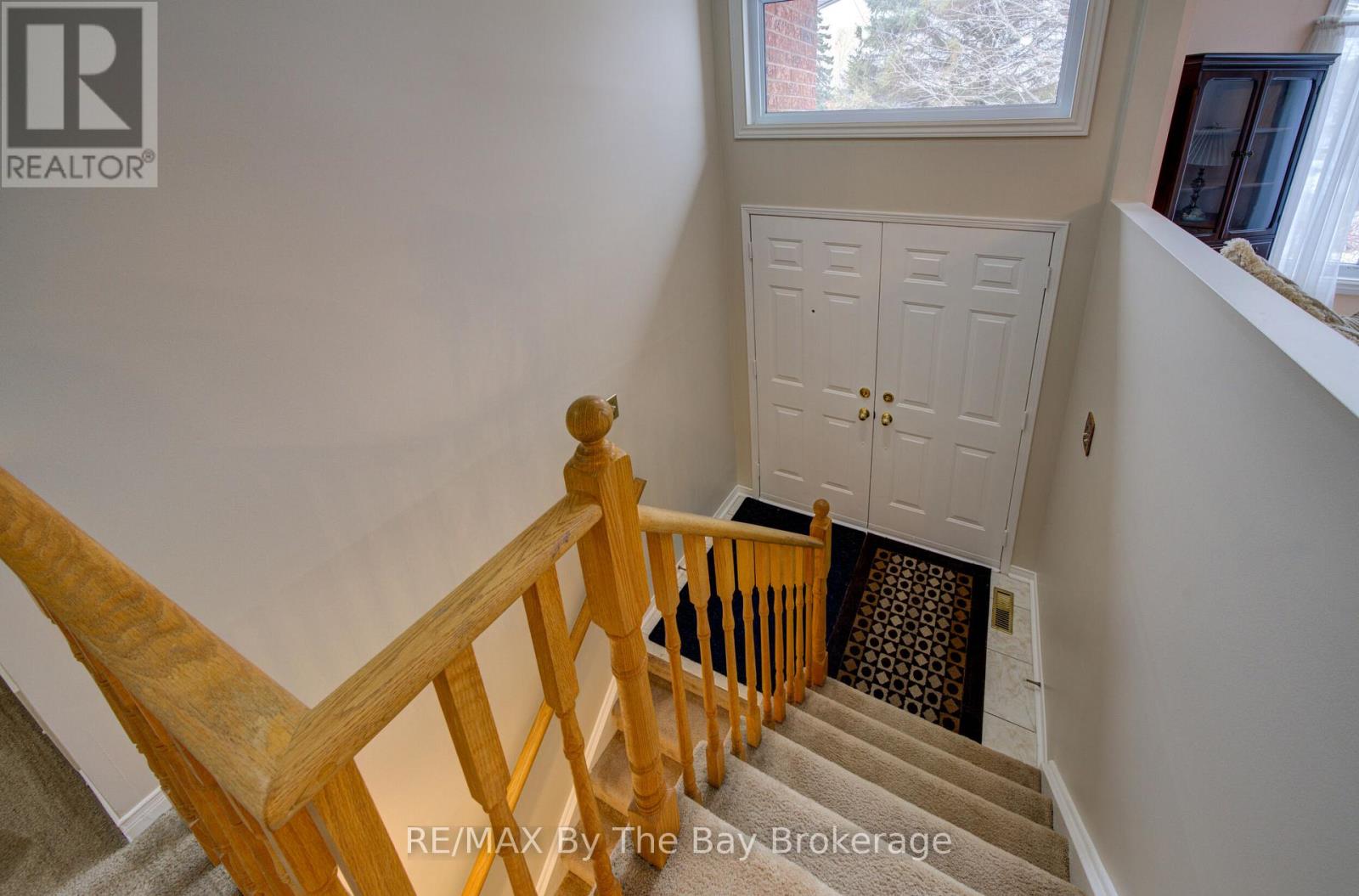 26 Brouwer Crescent, Wasaga Beach, Ontario  L9Z 1L8 - Photo 2 - S12895220