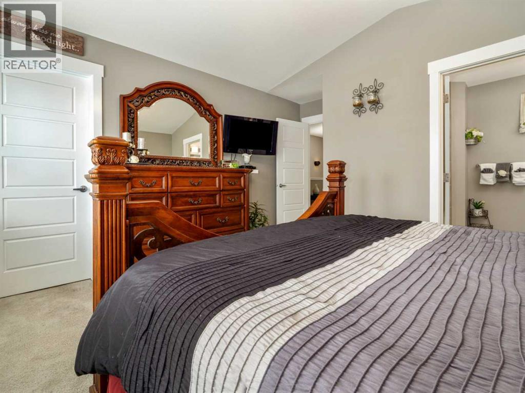 527 Moonlight Lane W, Lethbridge, Alberta  T1J 5K1 - Photo 30 - A2293481