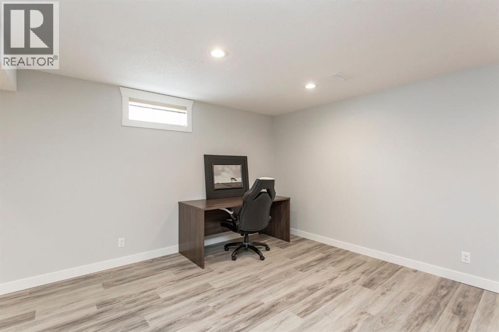 3505 39 Street, Red Deer, Alberta T4N 5T8 - Photo 27 - A2292646