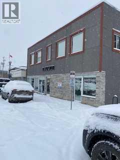 206, 4920 51 Avenue, Whitecourt, Alberta