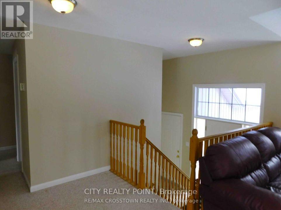 3964 Alcina Avenue, Innisfil, Ontario  L9S 2M1 - Photo 7 - N12894118