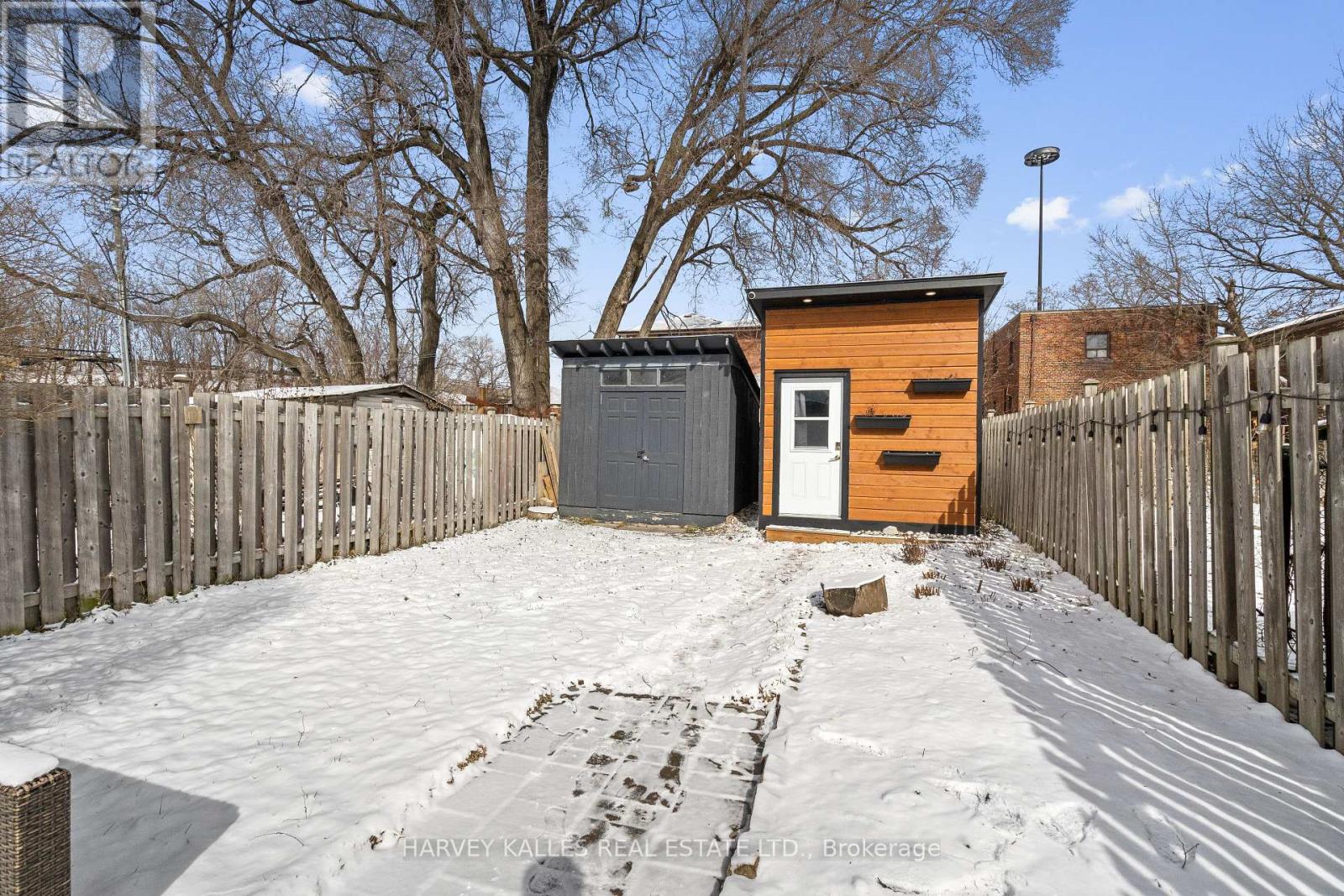 14 Manitoba Street, Toronto, Ontario  M8Y 1C7 - Photo 37 - W12894826