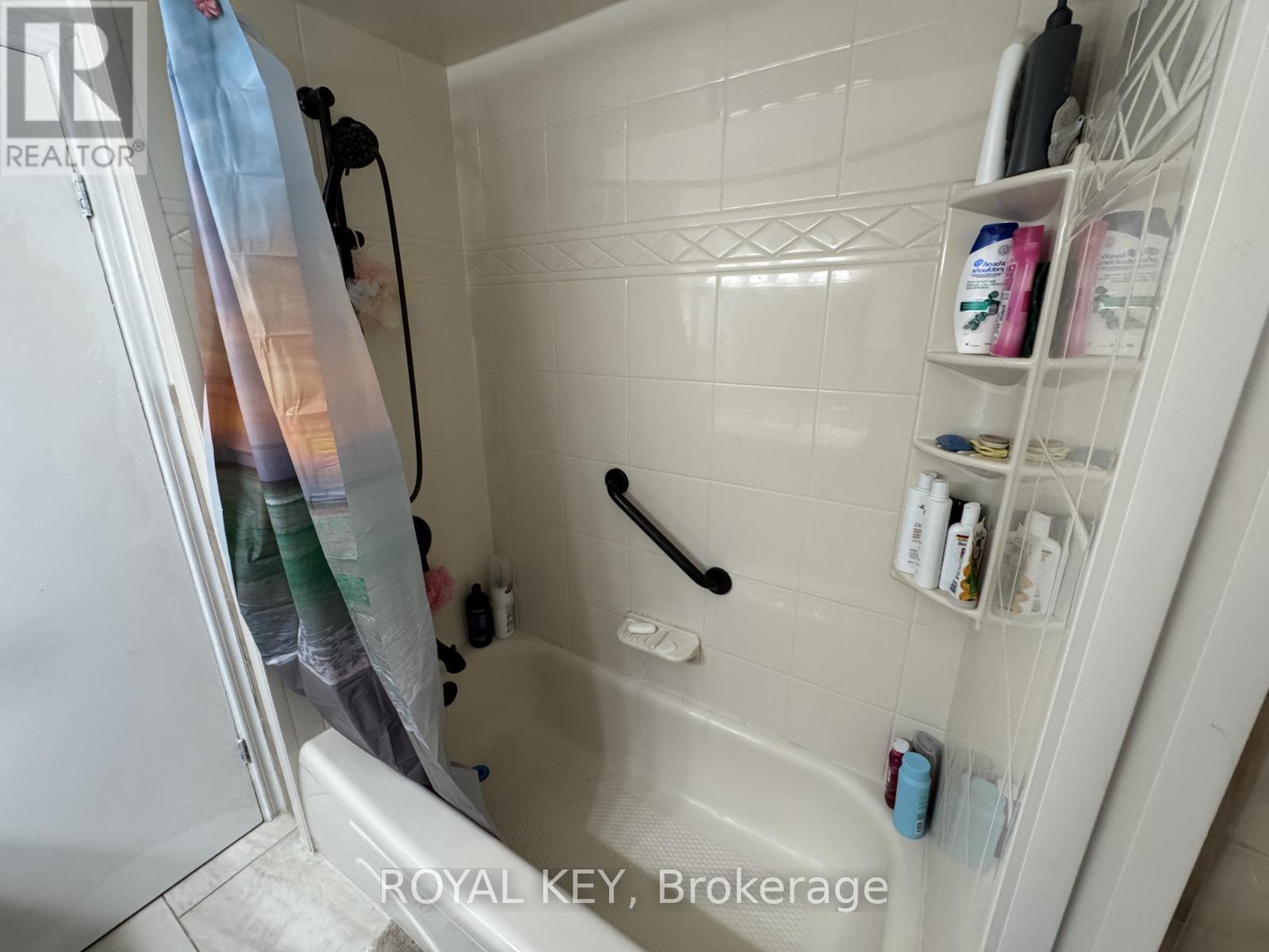 20 Kennebec Crescent, Toronto, Ontario  M9W 2R7 - Photo 18 - W12892834