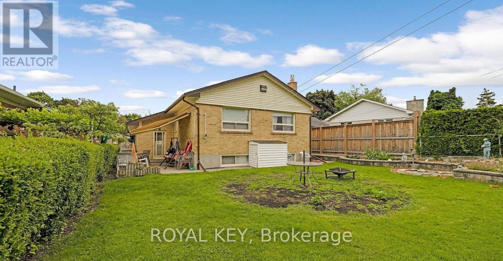 20 Kennebec Crescent, Toronto, Ontario  M9W 2R7 - Photo 25 - W12892834