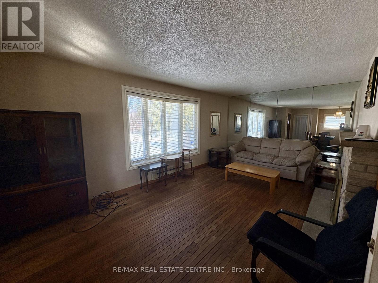 260 Sydney Street, Milton, Ontario  L9T 1E1 - Photo 12 - W12509330