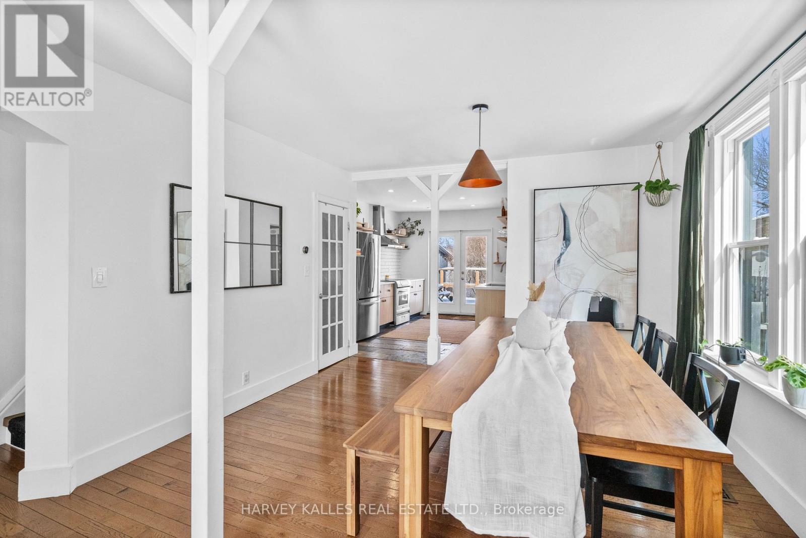 14 Manitoba Street, Toronto, Ontario  M8Y 1C7 - Photo 13 - W12894826