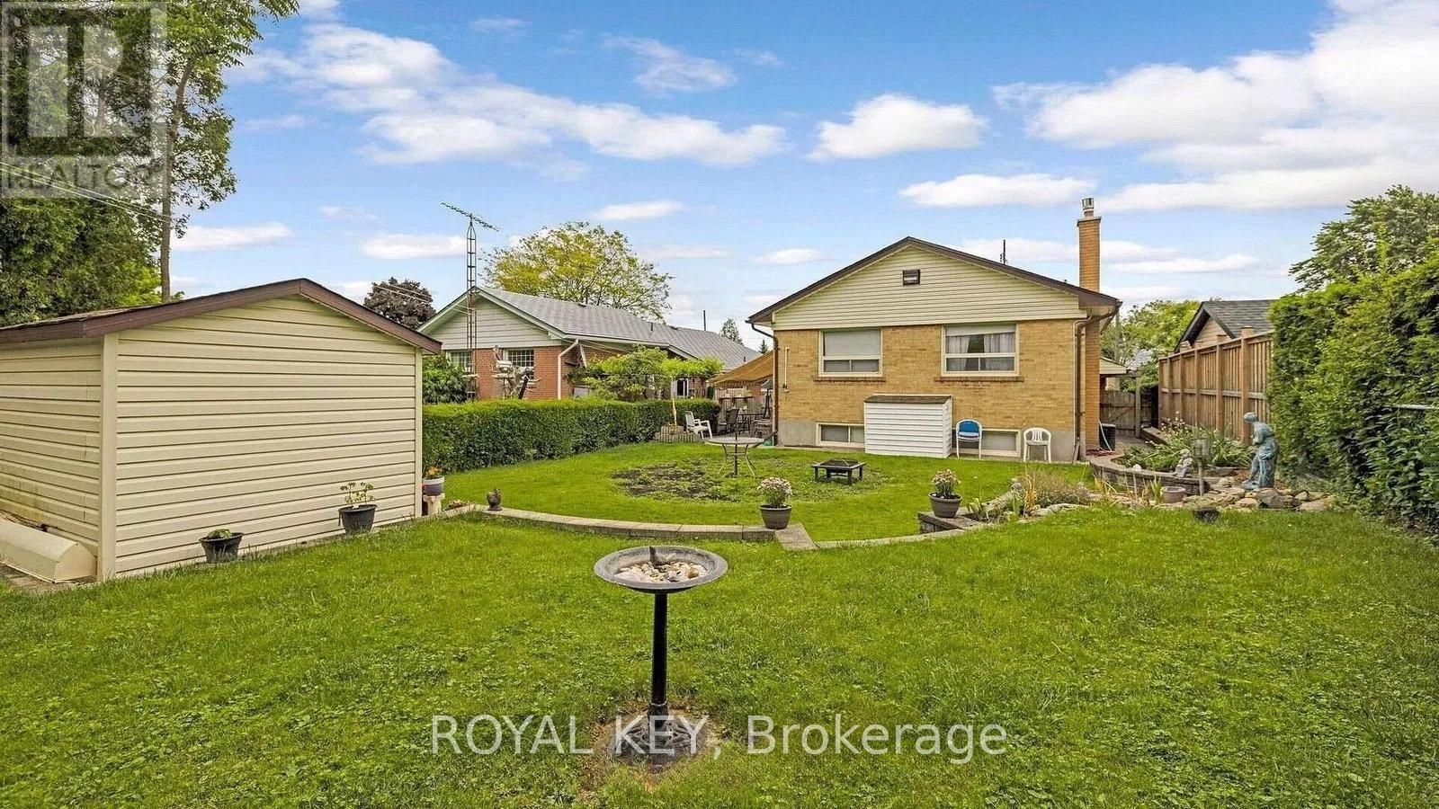 20 Kennebec Crescent, Toronto, Ontario  M9W 2R7 - Photo 30 - W12892834