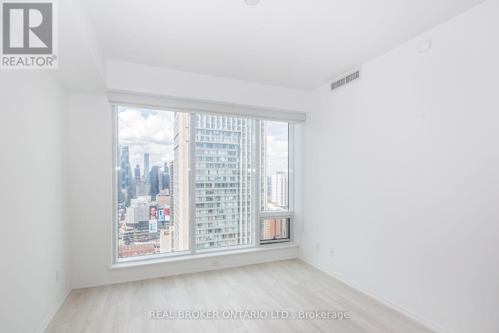 2801 - 197 Yonge Street, Toronto, Ontario  M5B 0C1 - Photo 10 - C12895134