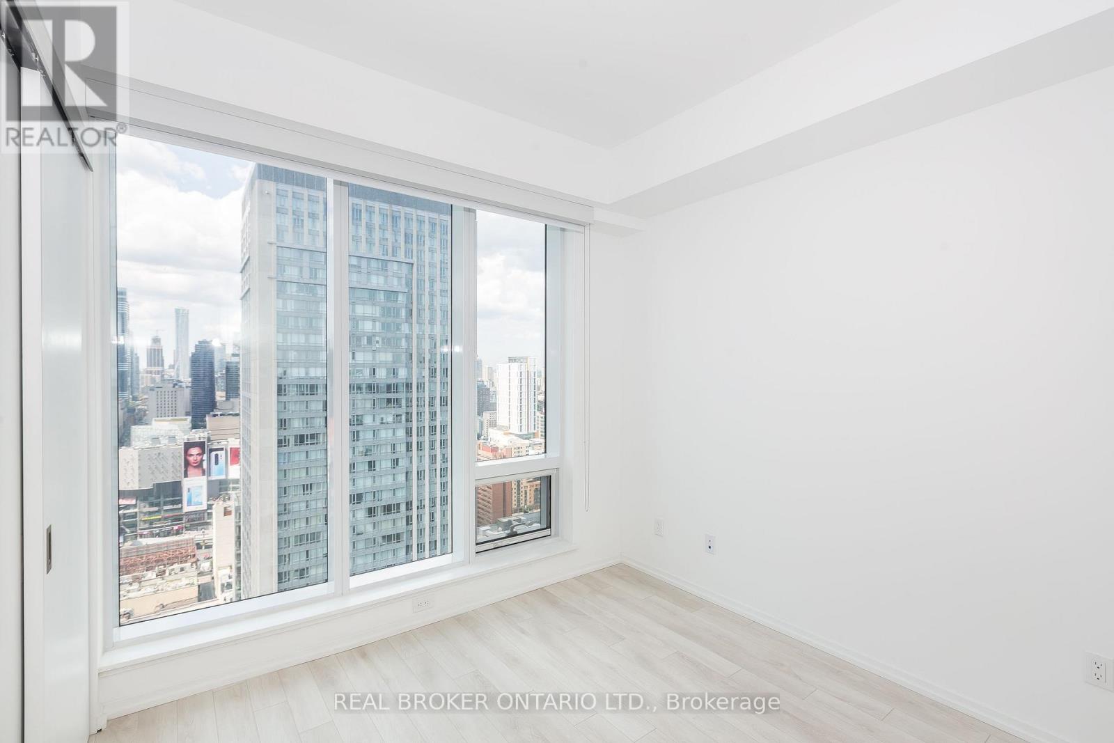 2801 - 197 Yonge Street, Toronto, Ontario  M5B 0C1 - Photo 16 - C12895134