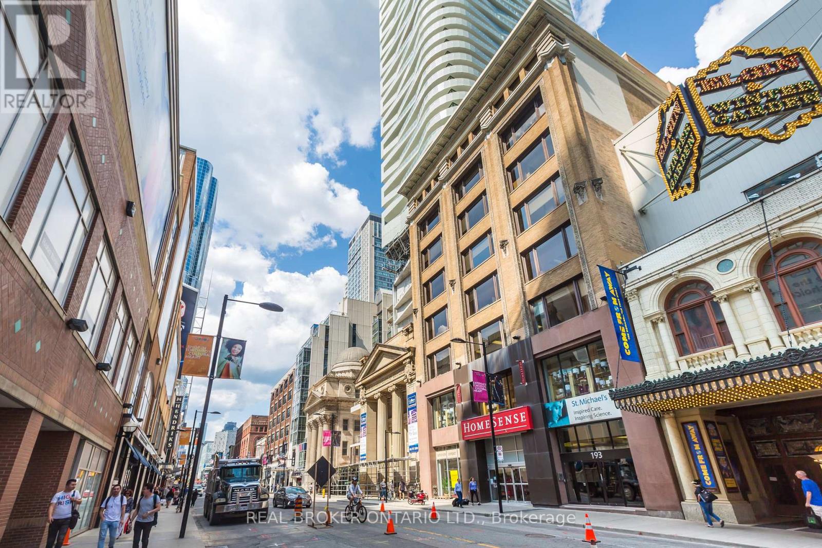 2801 - 197 Yonge Street, Toronto, Ontario  M5B 0C1 - Photo 23 - C12895134