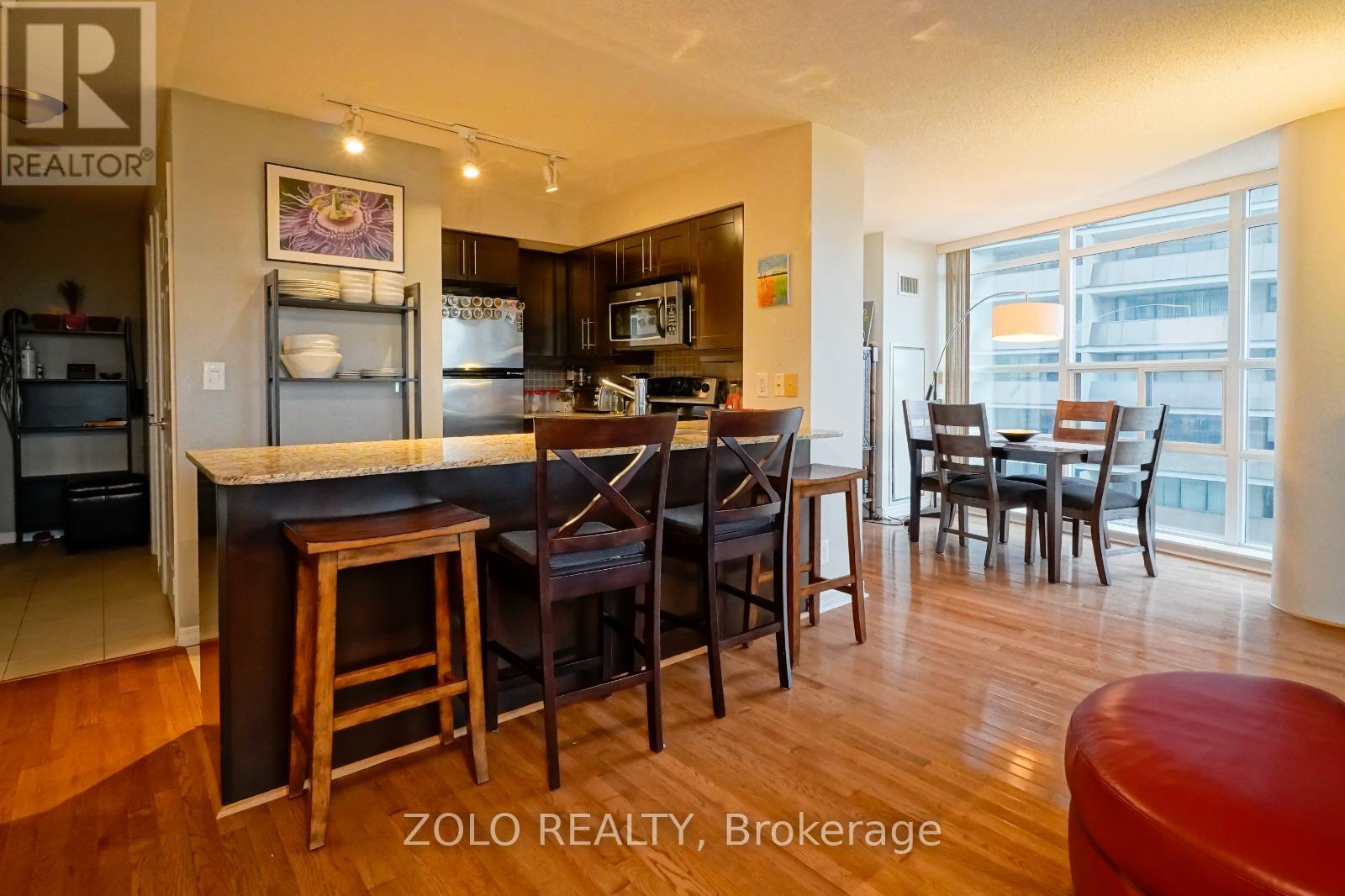 1404 - 736 Spadina Avenue, Toronto, Ontario  M5S 2J6 - Photo 7 - C12895174