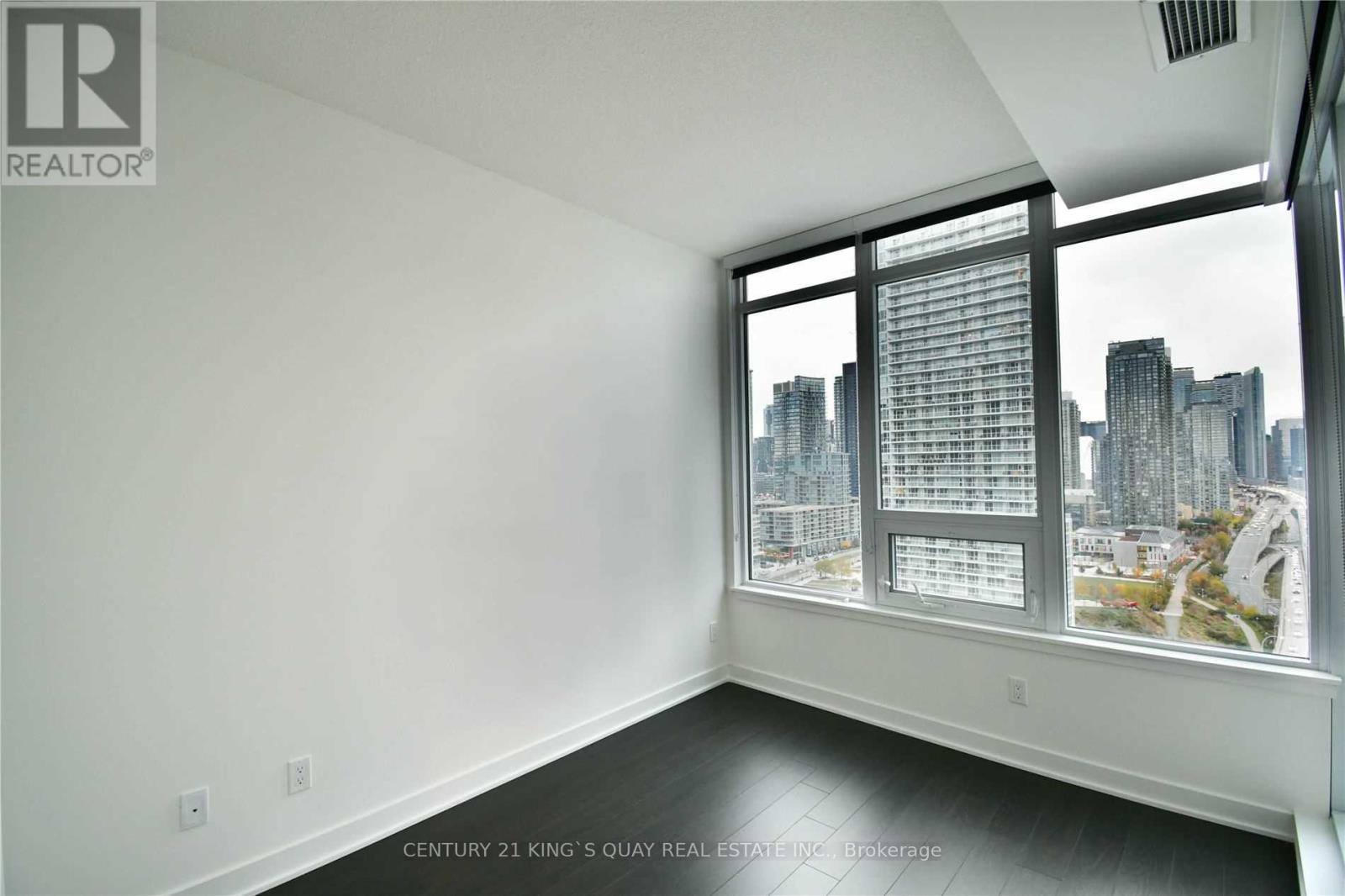 2607 - 19 Bathurst Street, Toronto, Ontario  M5V 0N2 - Photo 2 - C12895222