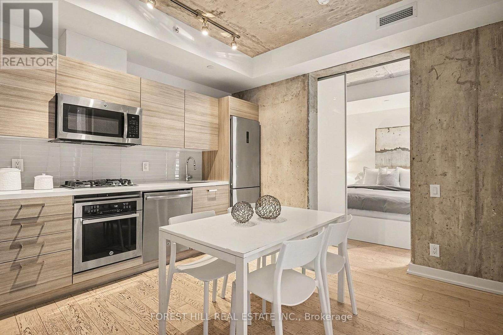 301 - 11 Charlotte Street, Toronto, Ontario  M5V 0M6 - Photo 8 - C12895234