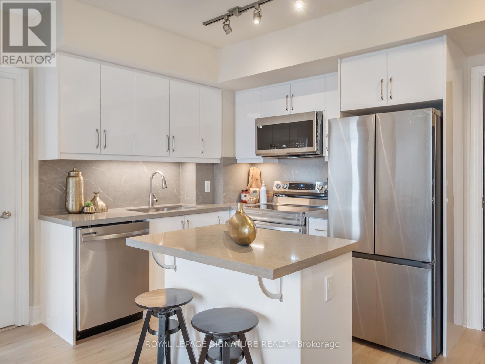 324 - 701 Sheppard Avenue W, Toronto, Ontario  M3H 2S7 - Photo 10 - C12895352