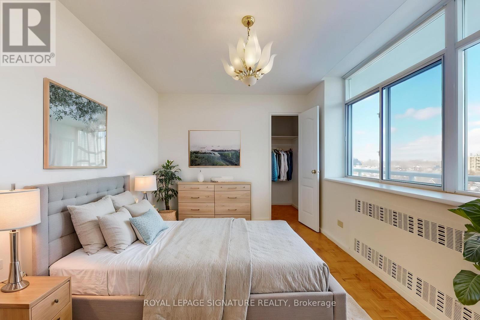 814 - 580 Christie Street, Toronto, Ontario  M6G 3E3 - Photo 9 - C12895370