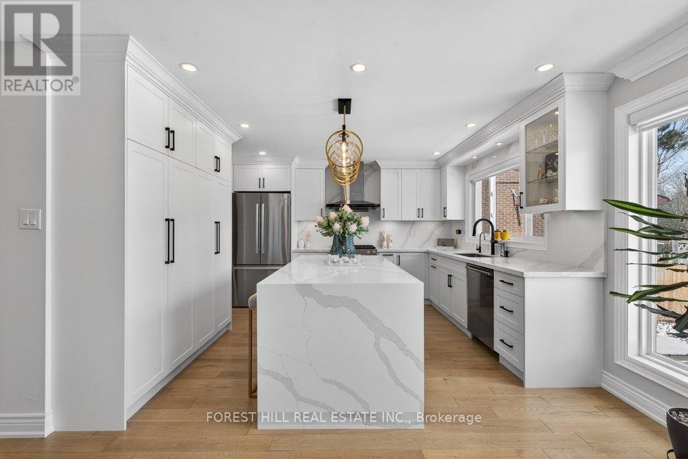 47 Tofino Crescent, Toronto, Ontario  M3B 1R9 - Photo 20 - C12895396