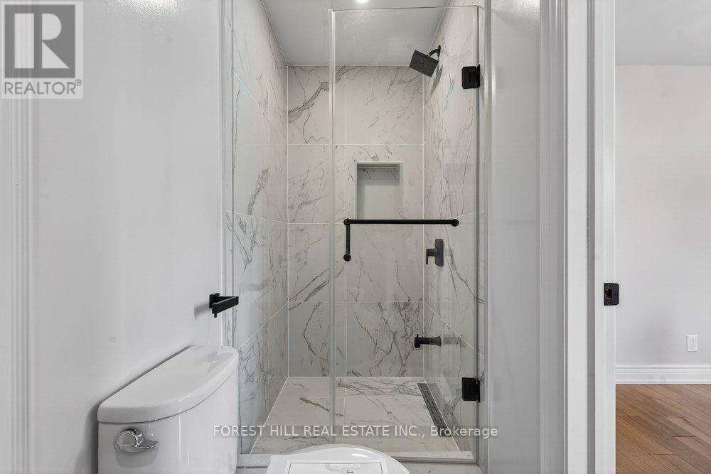 47 Tofino Crescent, Toronto, Ontario  M3B 1R9 - Photo 29 - C12895396