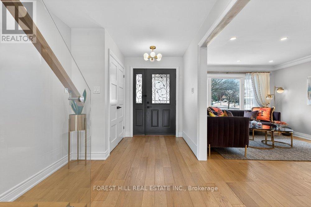 47 Tofino Crescent, Toronto, Ontario  M3B 1R9 - Photo 3 - C12895396