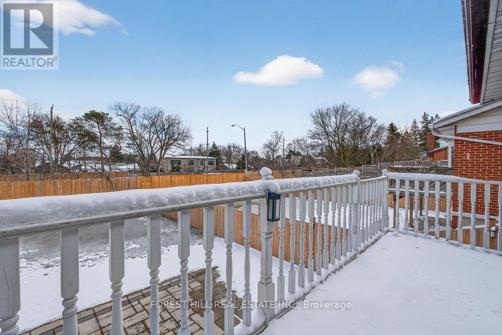 47 Tofino Crescent, Toronto, Ontario  M3B 1R9 - Photo 41 - C12895396