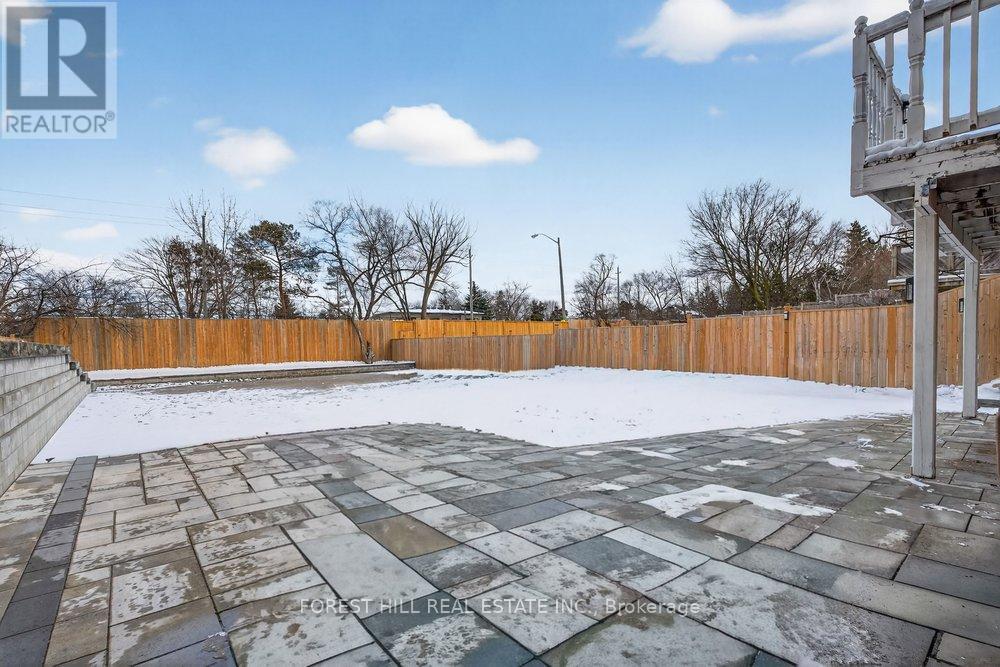 47 Tofino Crescent, Toronto, Ontario  M3B 1R9 - Photo 44 - C12895396