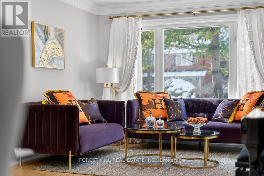 47 Tofino Crescent, Toronto, Ontario  M3B 1R9 - Photo 8 - C12895396