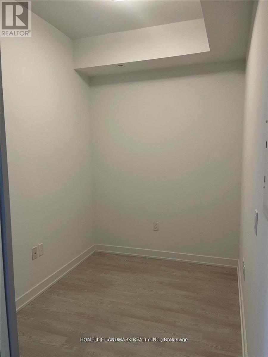 204 - 15 Queens Quay E, Toronto, Ontario  M5E 0C5 - Photo 4 - C12895406