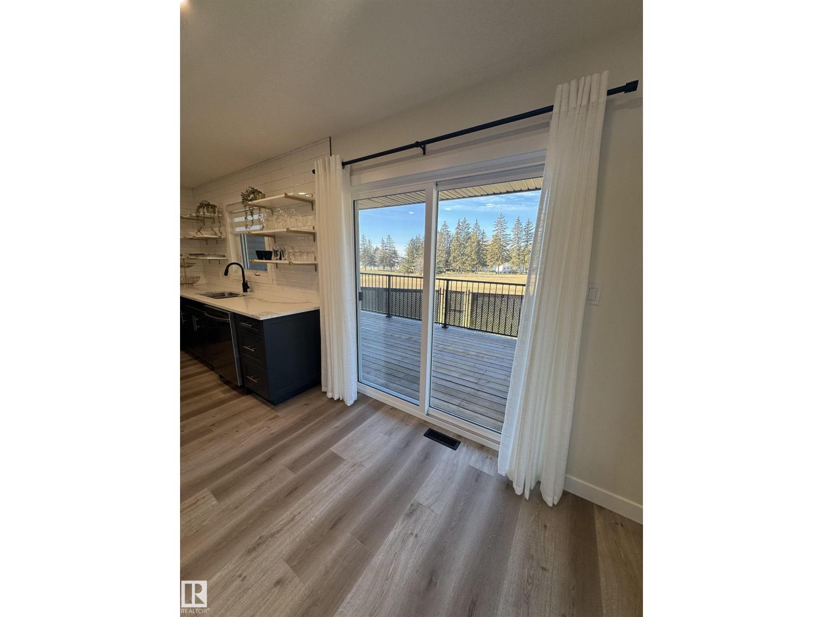 102 1 St, Rural Lac Ste. Anne County, Alberta  T0E 1A0 - Photo 18 - E4468887