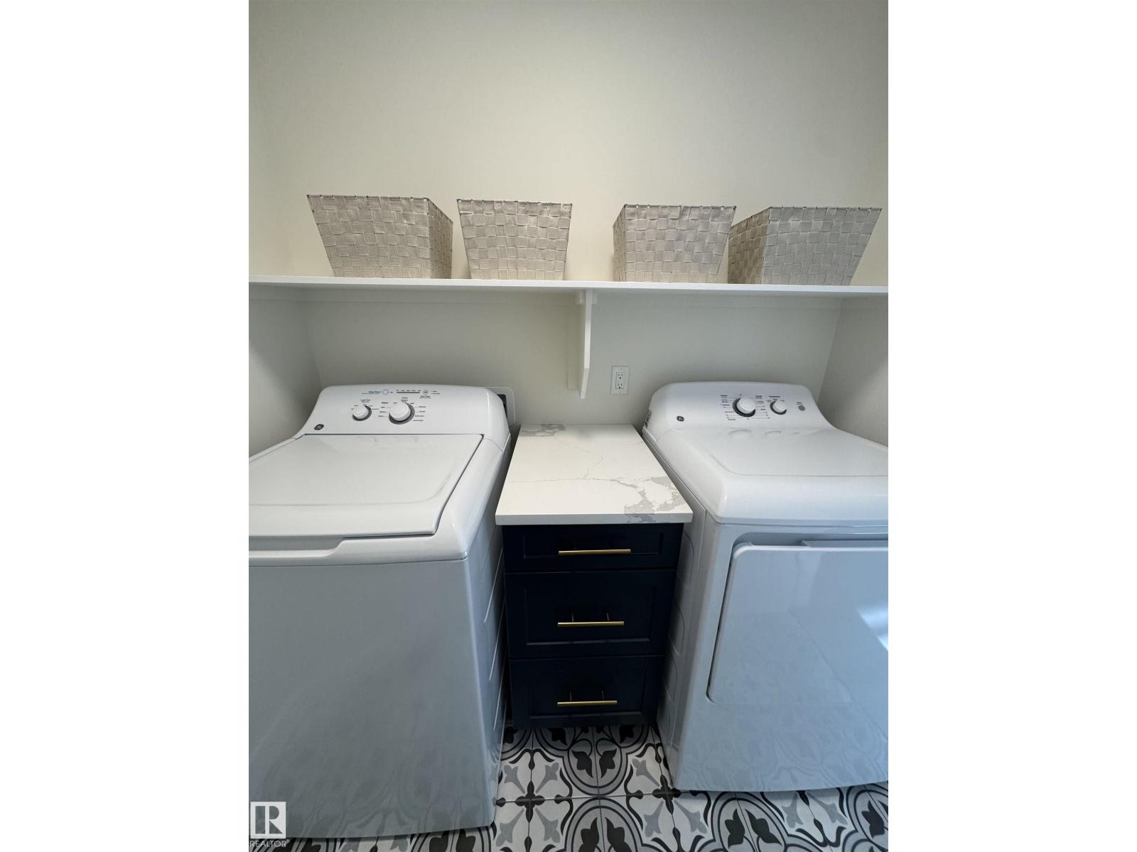 102 1 St, Rural Lac Ste. Anne County, Alberta  T0E 1A0 - Photo 32 - E4468887