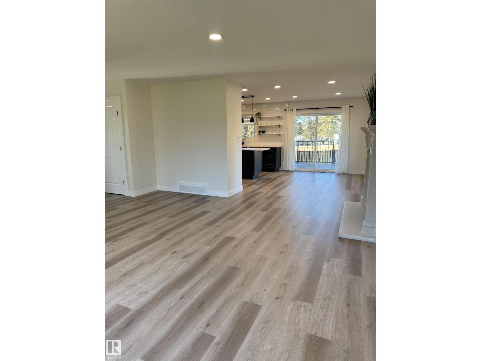 102 1 St, Rural Lac Ste. Anne County, Alberta  T0E 1A0 - Photo 17 - E4468887