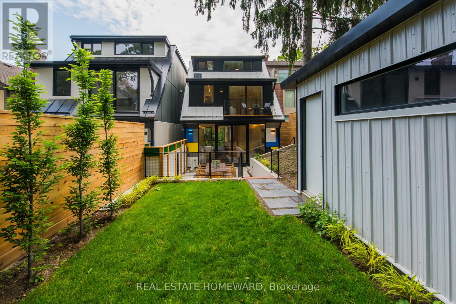 174 Kenilworth Avenue, Toronto, Ontario  M4L 3S6 - Photo 48 - E12895136