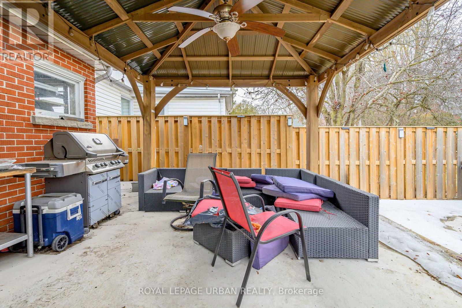 92 Rossland Road E, Oshawa, Ontario  L1G 2W3 - Photo 21 - E12895152