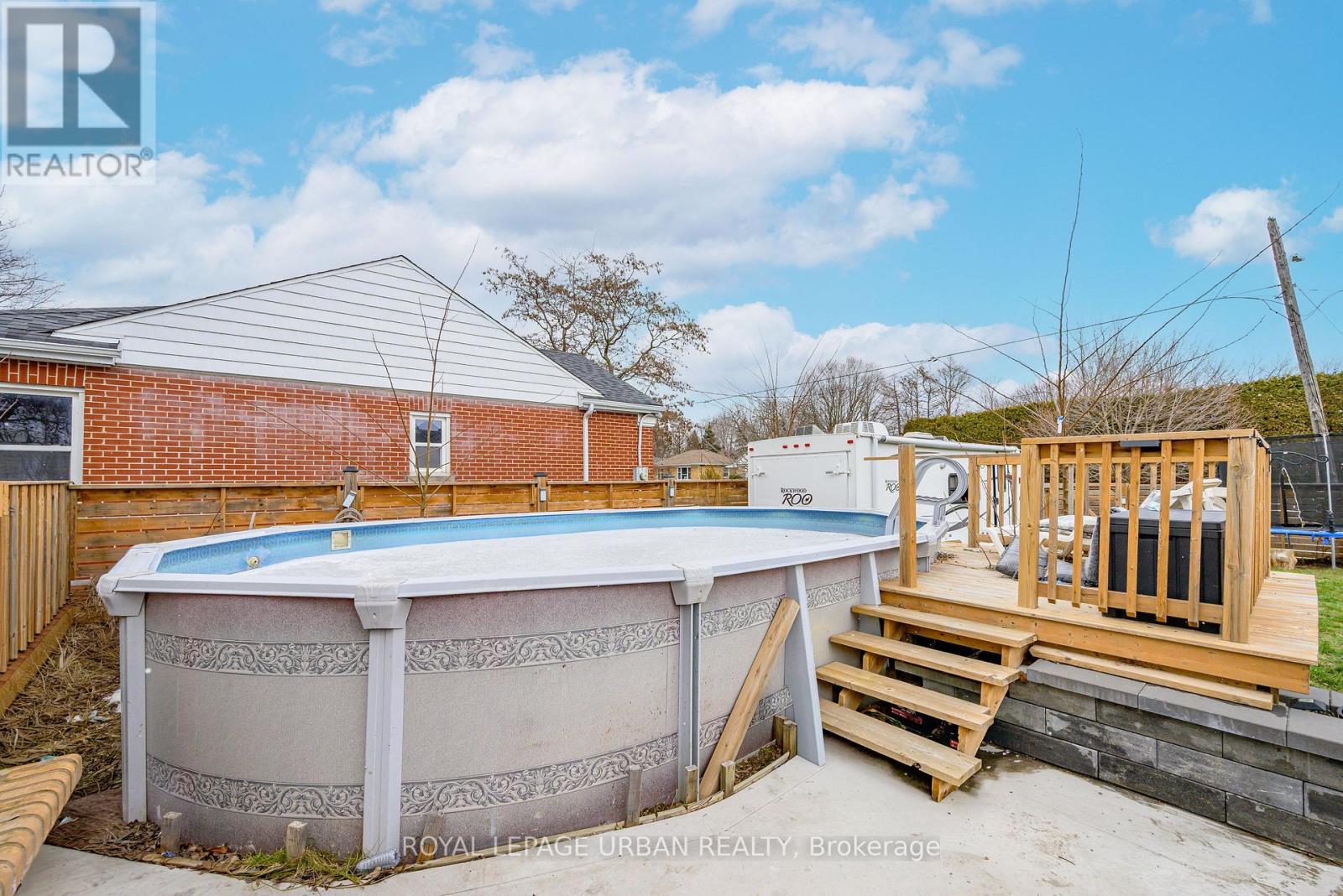 92 Rossland Road E, Oshawa, Ontario  L1G 2W3 - Photo 27 - E12895152