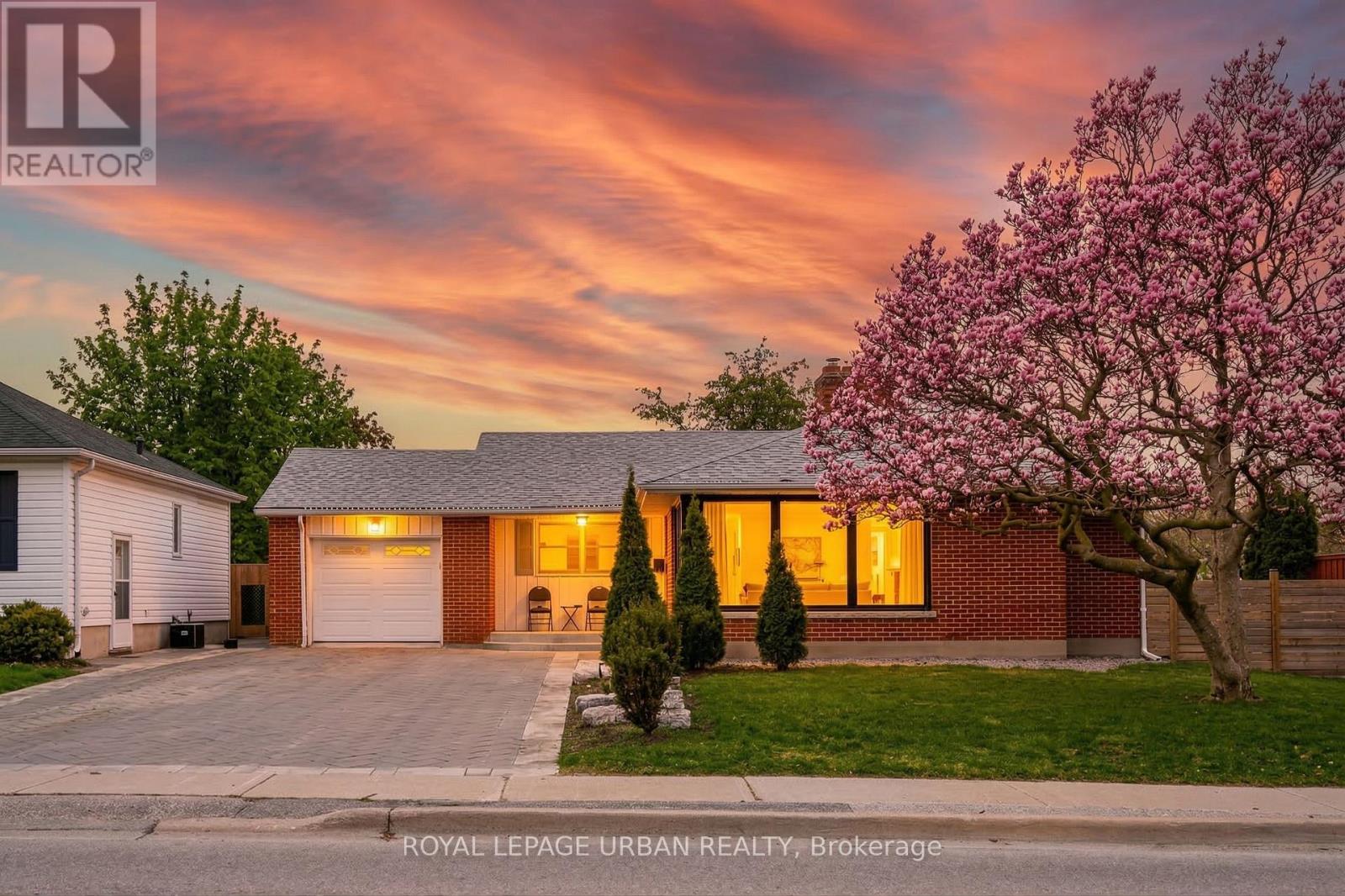 92 Rossland Road E, Oshawa, Ontario  L1G 2W3 - Photo 32 - E12895152