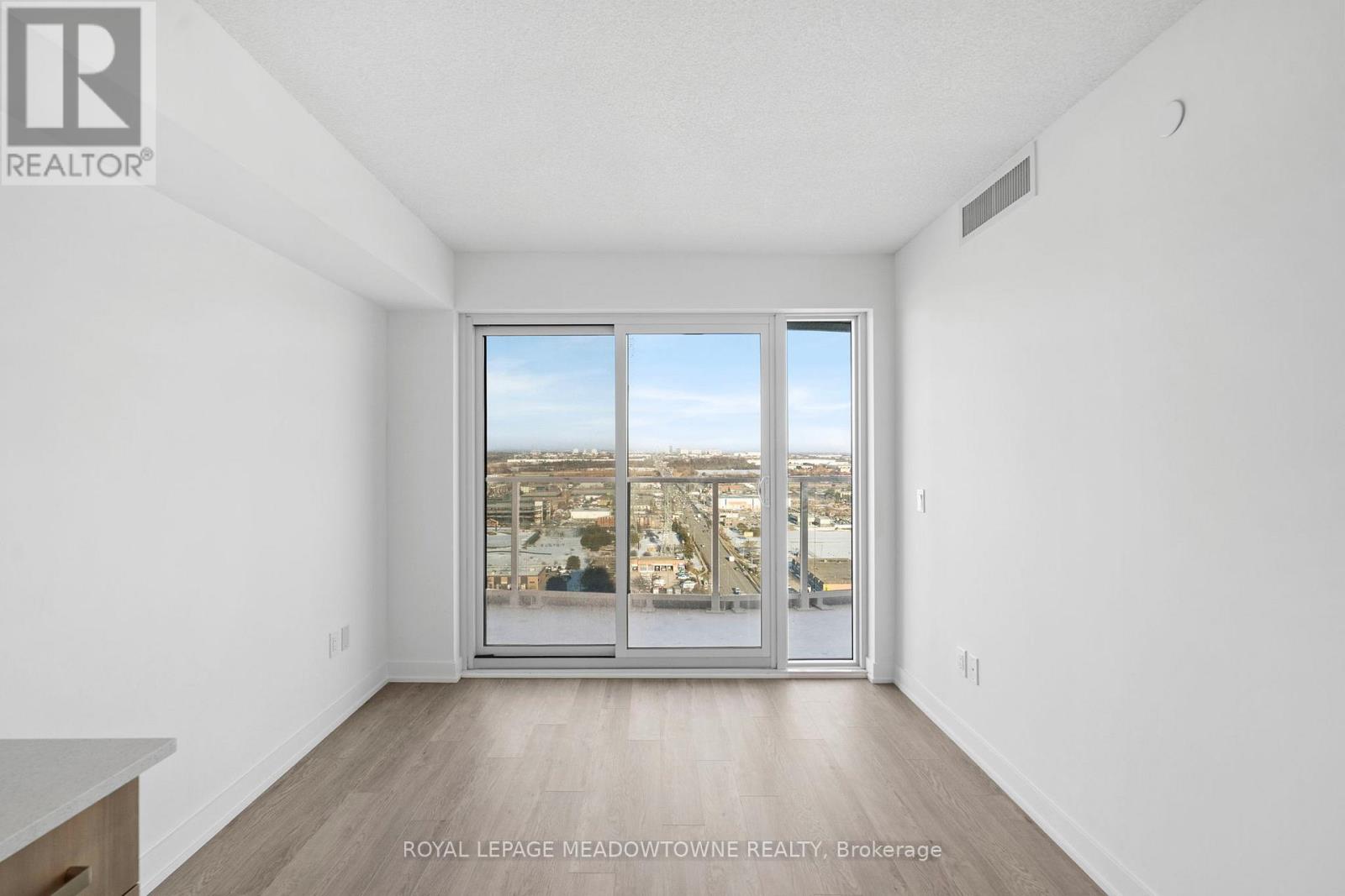 2304 - 1010 Sandy Beach Road, Pickering, Ontario  L1W 3V9 - Photo 10 - E12895228