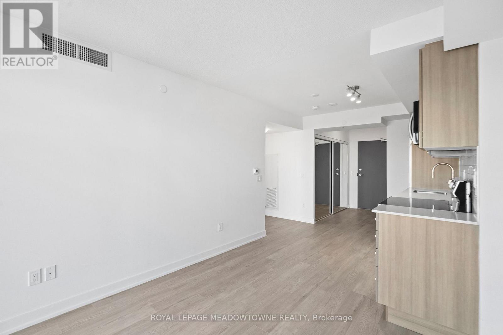 2304 - 1010 Sandy Beach Road, Pickering, Ontario  L1W 3V9 - Photo 12 - E12895228