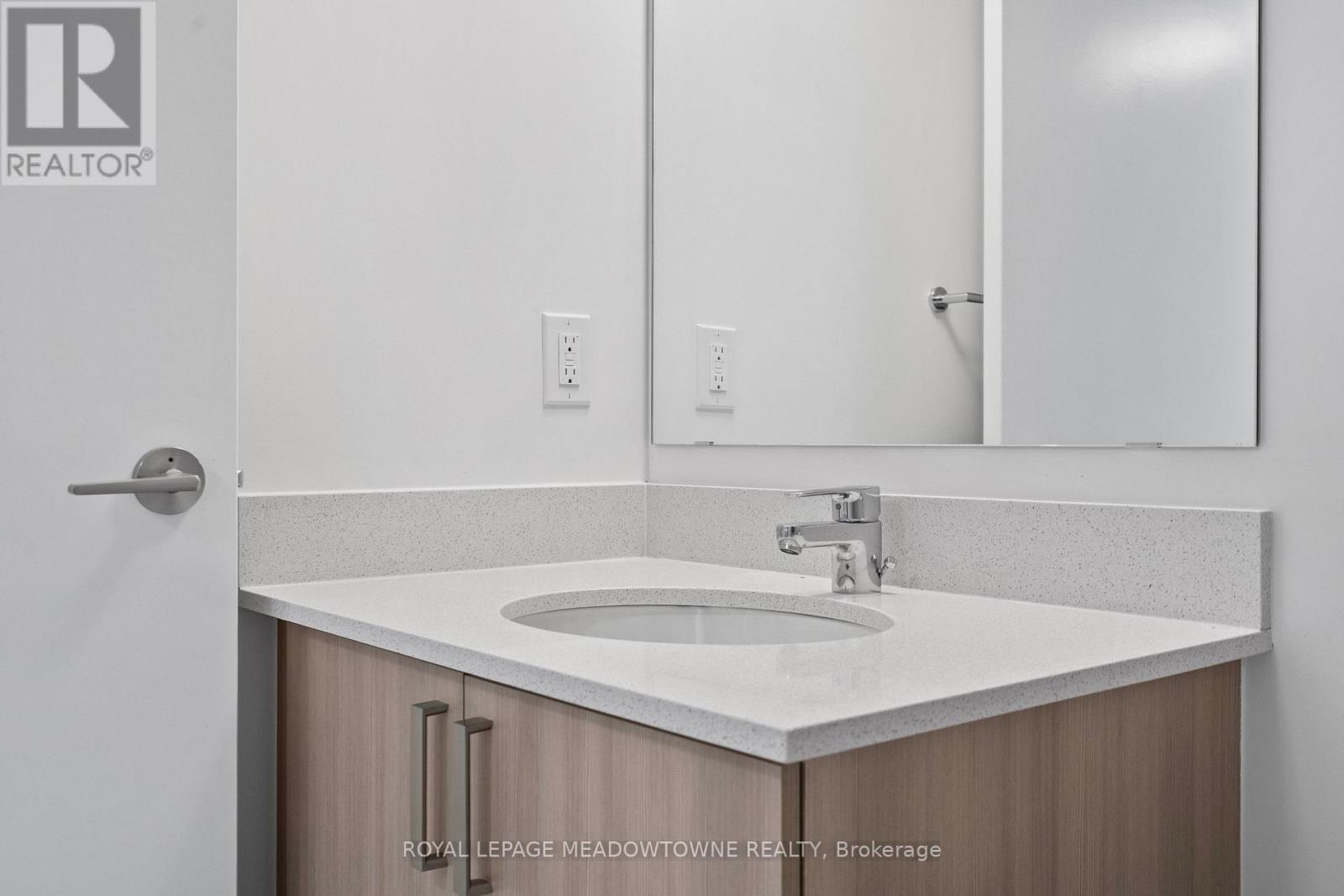 2304 - 1010 Sandy Beach Road, Pickering, Ontario  L1W 3V9 - Photo 19 - E12895228